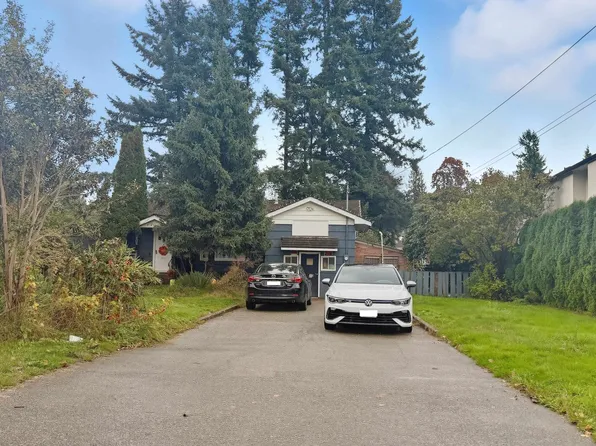 7816 Taulbut St, Mission, BC V2V 3W6