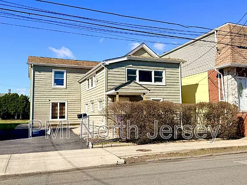 227 Washington Ave Photo 1