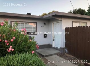 1195 Holmes Ct, Livermore, CA 94550