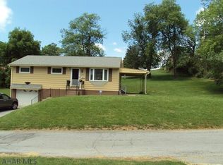 722 Hartzell Ave, Altoona, PA