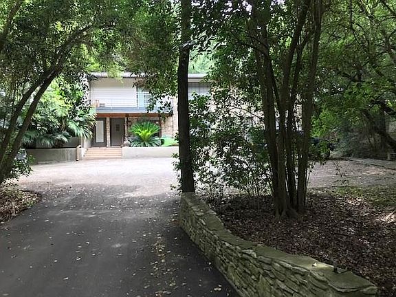 2nd image of 603 Rock Park Dr
