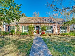 10810 Piping Rock Ln, Houston, TX 77042