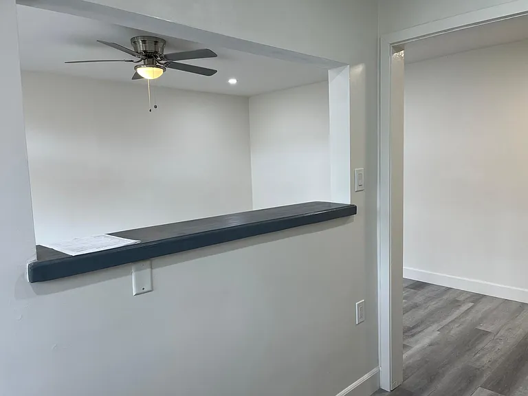 5147 E Carson St #1/2 — Photo 2
