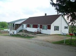 1963 Butts Rd, South Wayne, WI 53587