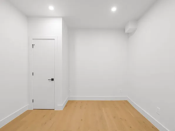 190 Sixth Avenue image 11 of 13