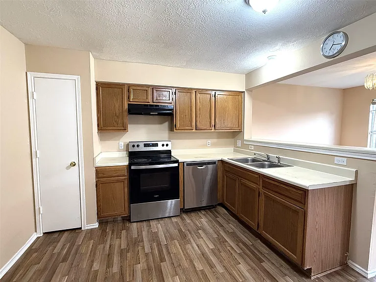 9023 Kalewood Dr — Photo 4