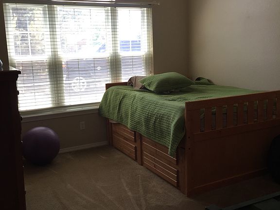Guest bedroom vaulted ceil