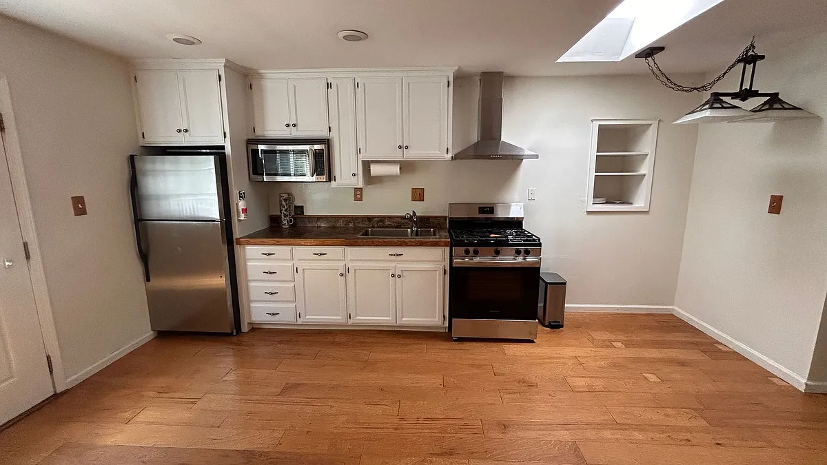 Building Photo - 22148 Crystal Falls Dr W