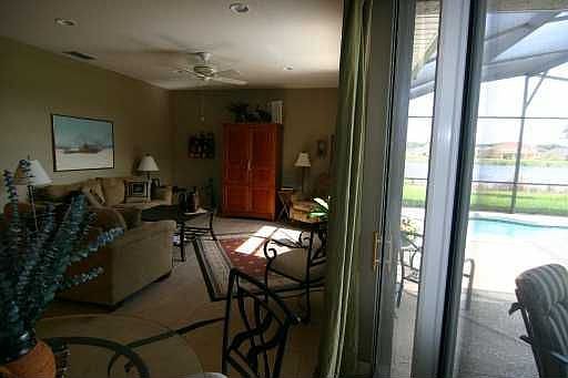 5th image of 1337 Lindzlu St
