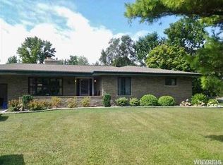 1470 Tuscarora Rd, Niagara Falls, NY 14304