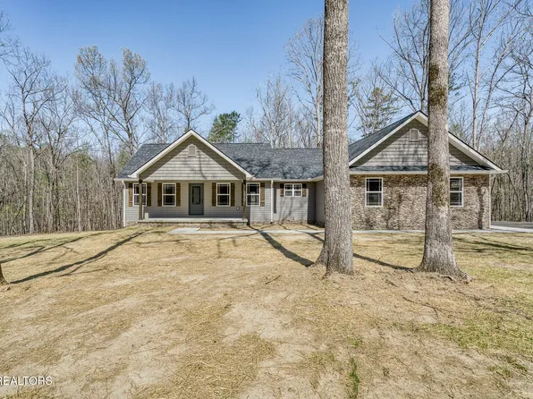 370 Cumberland Cove Rd, Monterey, TN 38574