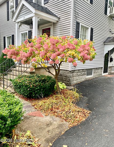 2nd image of 66 Sheridan Street