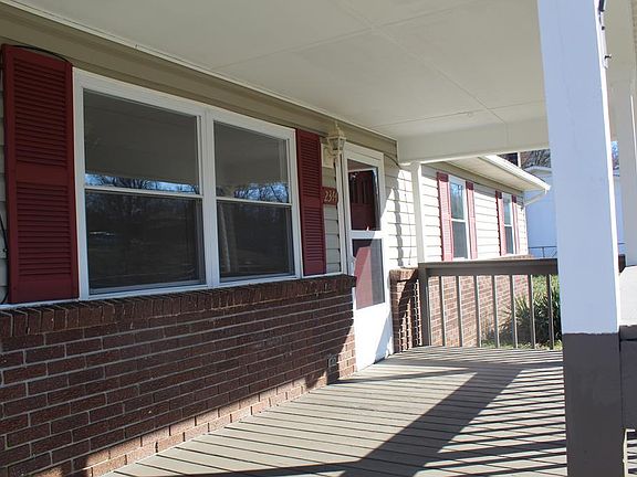 5th image of 2344 Patricia Cir