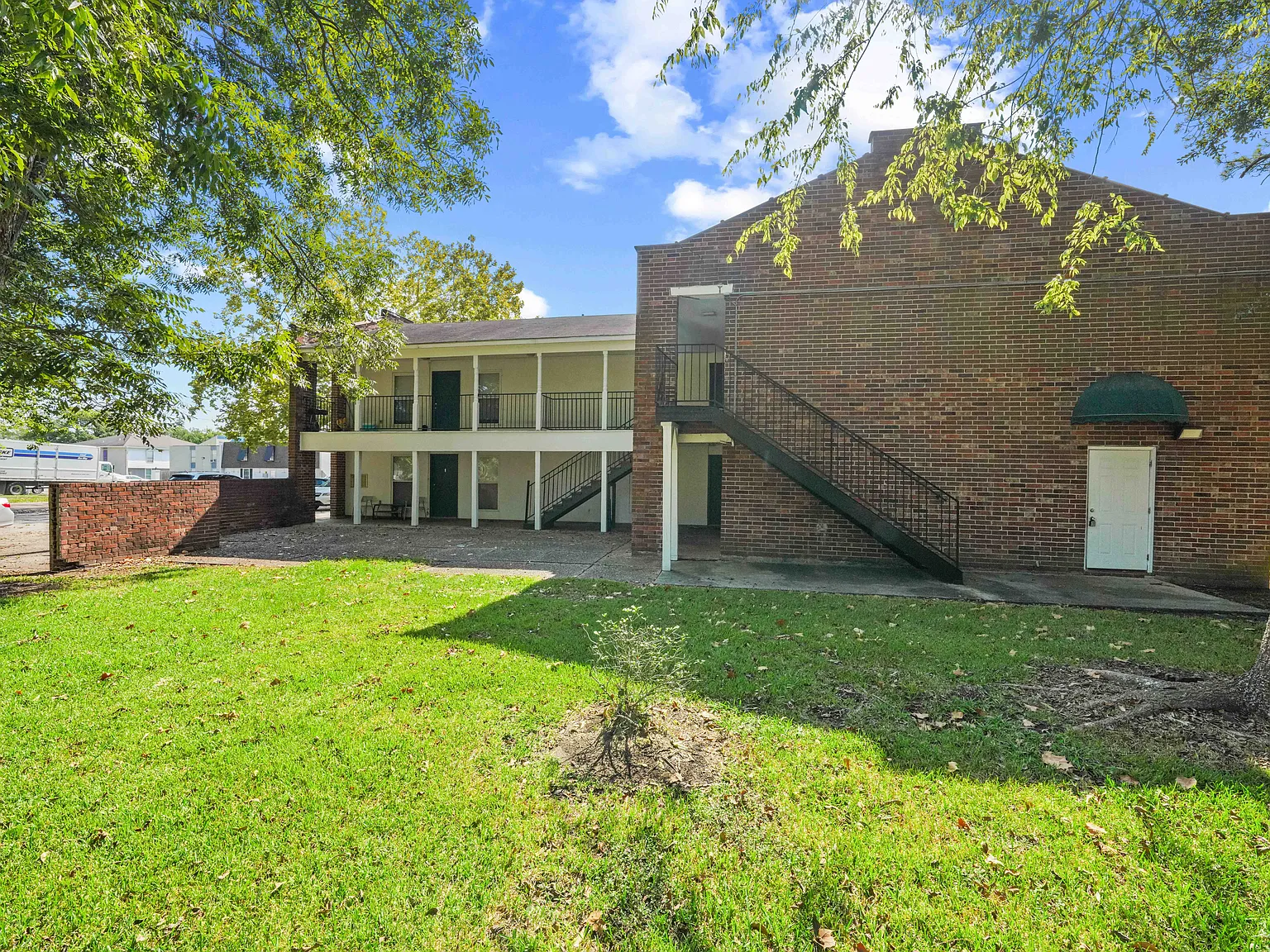 1155 Jim Taylor Dr — Photo 3