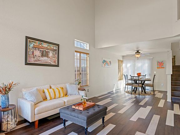 3rd image of 335 Ridgecrest Circle