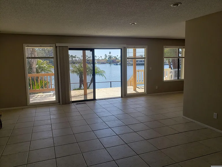 1315 Shell Ct — Photo 5