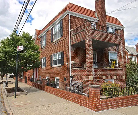 Sold by CENTURY 21 AA Realty | media 1