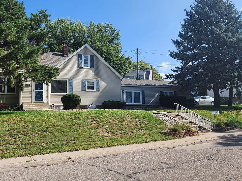 1st image of 2703 Williams Ave