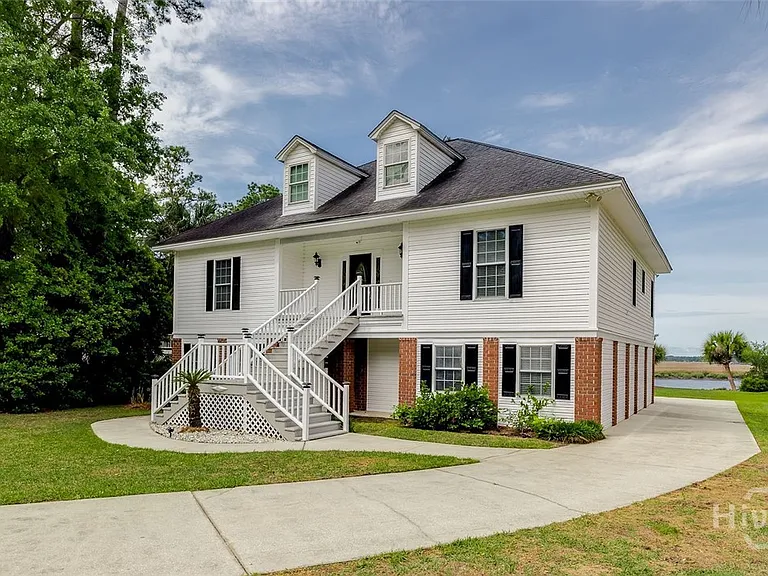 886 Waterford Landing Rd — Photo 3