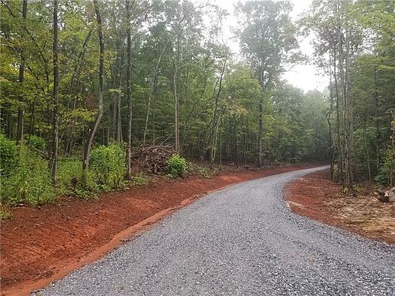 3rd image of 105 Little Woods Ln #12 B