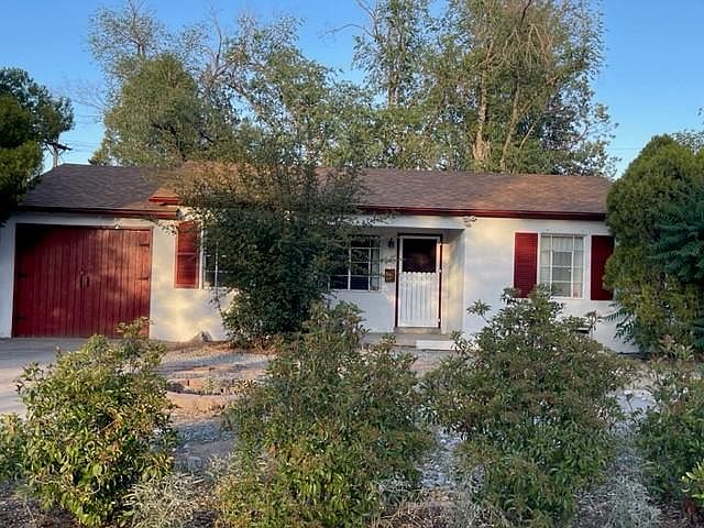 1st image of 712 Solano Dr NE
