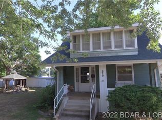 629 E Newton St, Eldon, MO 65026