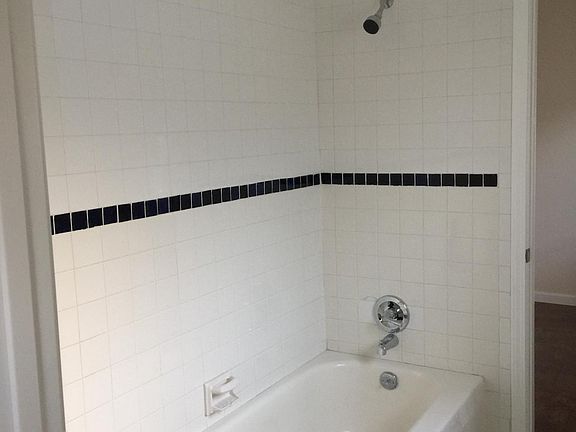 4th image of 130 N 26th St #A