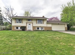 1515 Walnut Heights Dr, East Lansing, MI 48823