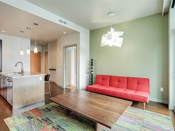 5th image of 10610 NE 9th Pl Unit 1908