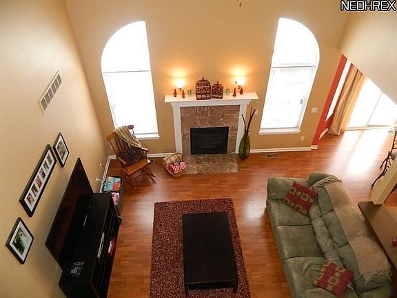 2nd image of 2195 Moorland Dr