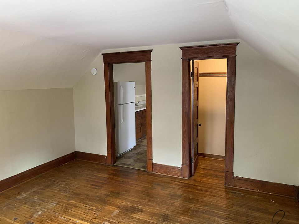 2nd image of 40 Bridgeman St #5
