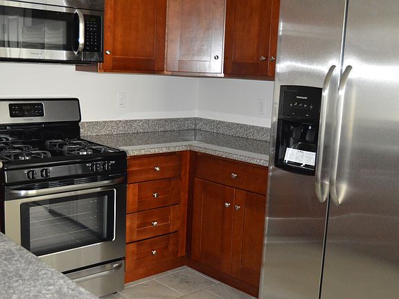 4th image of 1722 Palfrey Street