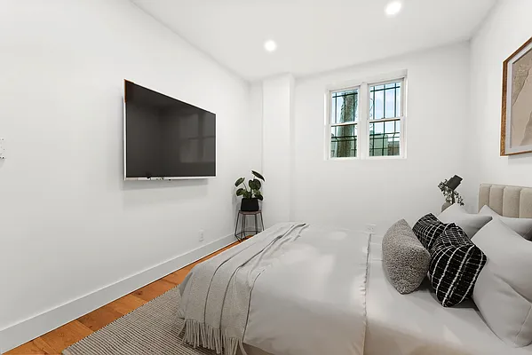 Rented by Freestone Property Group | media 18