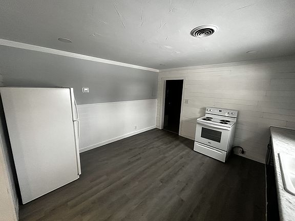 Kitchen (2)