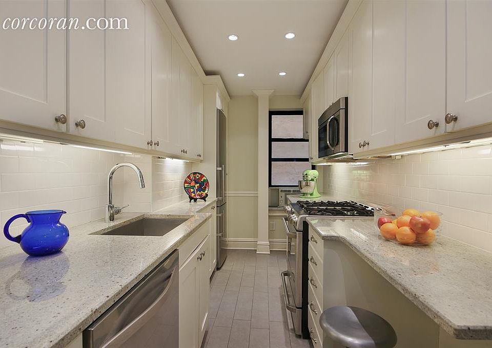 1st image of 425 E 86th St APT 2D