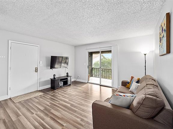 5th image of 6519 W Newberry Rd #1210