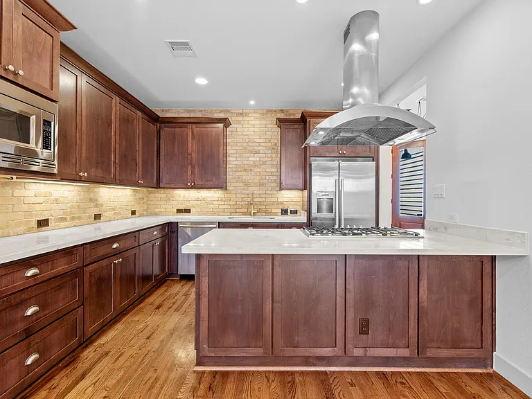 4503 Floyd St — Photo 17
