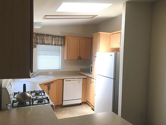5th image of 10525 Somerset Blvd