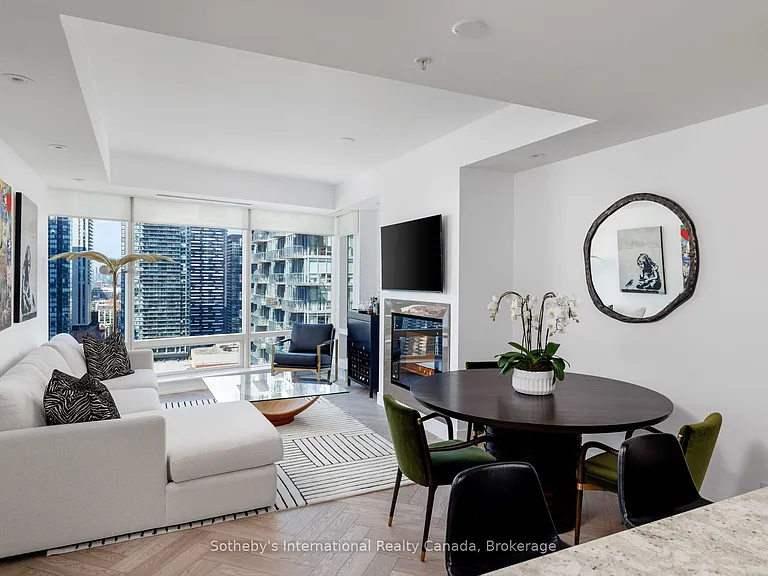 180 University Ave #2802 — Photo 1