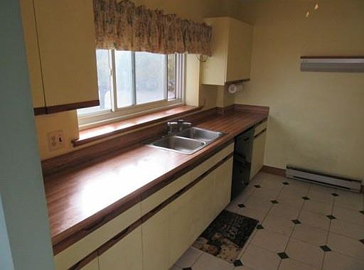 2nd image of 100 Cove Way Unit 210