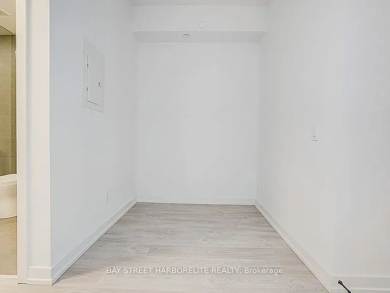 35 Parliament St #227 — Photo 10