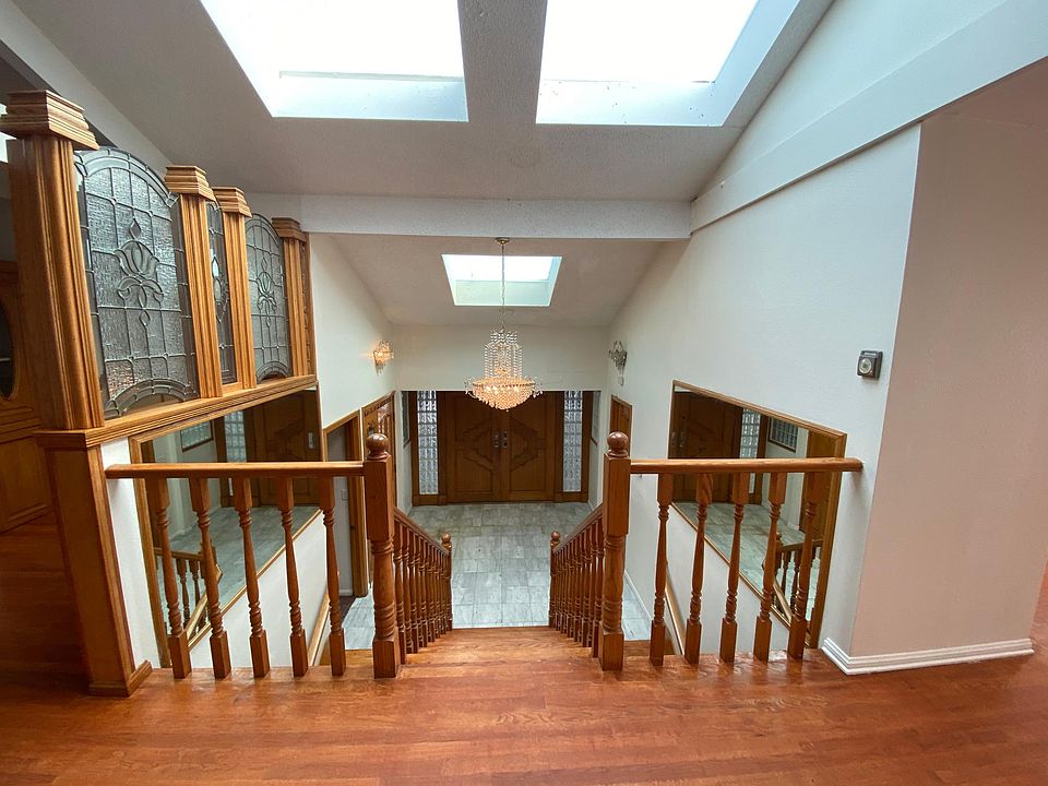 2nd image of 7714 Esterel Dr