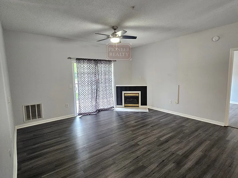 9301 Baffy Ct — Photo 6