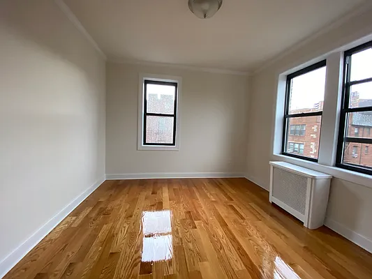 Rented by Queens Apartments Realty LLC | media 28