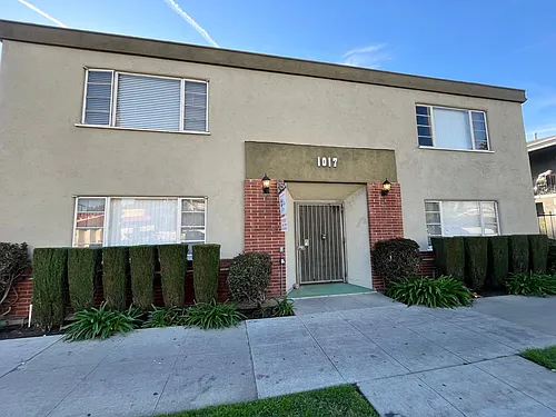 1017 Pacific Ave Long Beach, Ca 90813 Photo 1