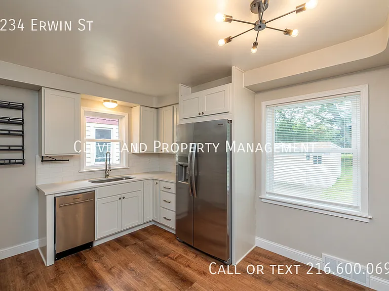 5234 Erwin St — Photo 12