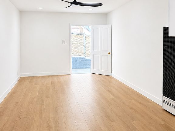5th image of 825 Hill St #F