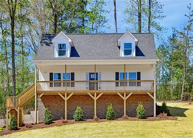 1st image of 3510 Lake Dr