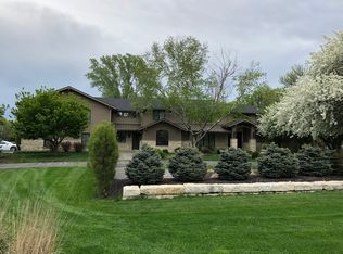 21185 Bonanza Blvd, Elkhorn, NE 68022