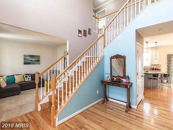 Hardwood Entry